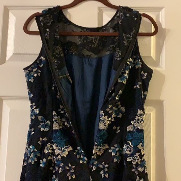 White House Black Market Dress Size 6 blue silver - Picture 6 of 14